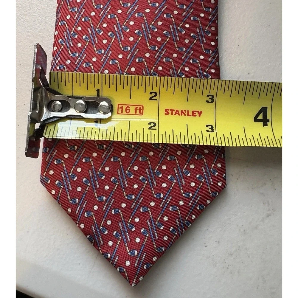 Brooks Brothers Golf Clubs Tie Red Silk Made In NYC NEW YORK USA 60